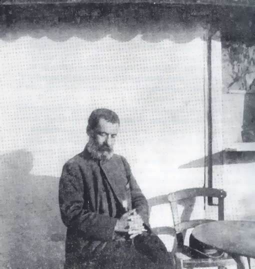 O Αλέξανδρος Παπαδιαμάντης στη Δεξαμενή, φωτογραφημένος από τον Παύλο Νιρβάνα